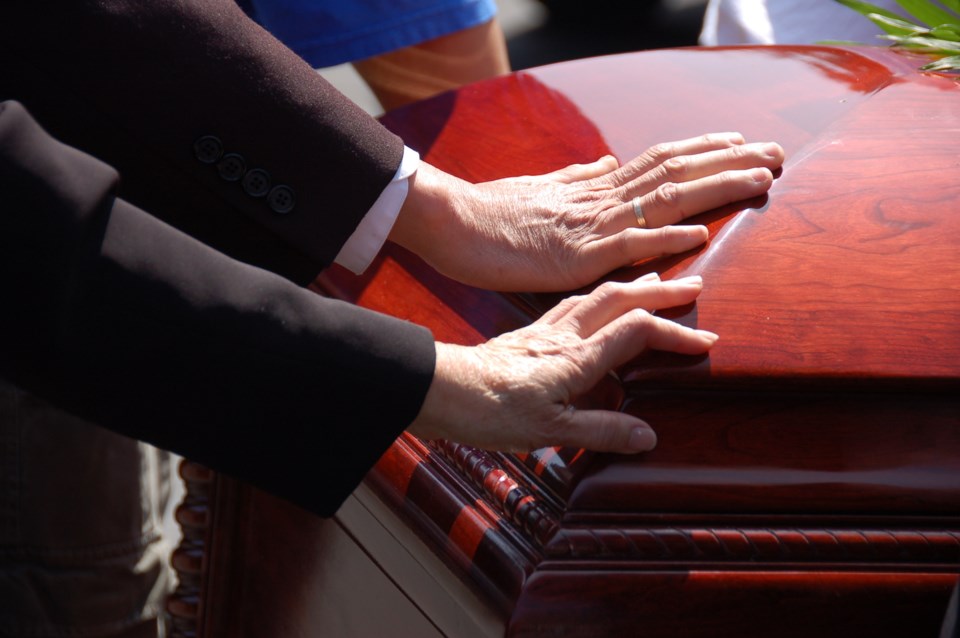 HandsOnCasket