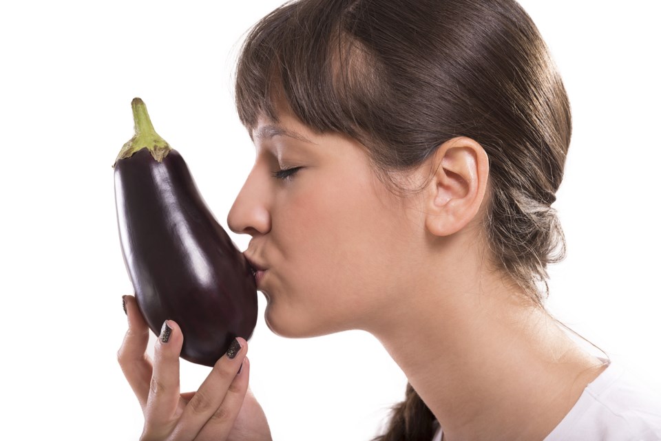kissing eggplant