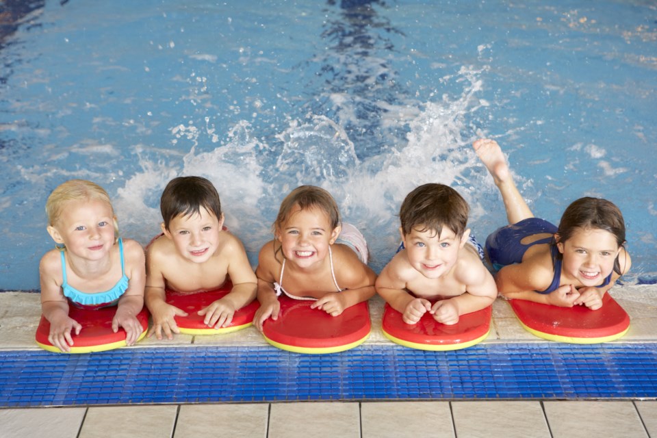 swimming lessons AdobeStock_66778869