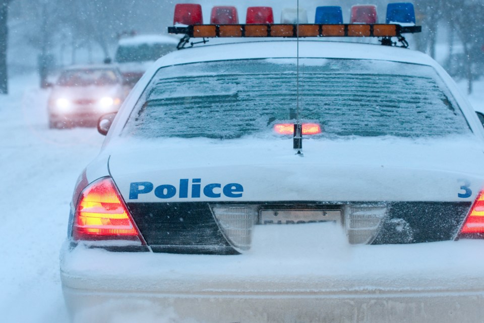 winter police cruiser AdobeStock_29615456