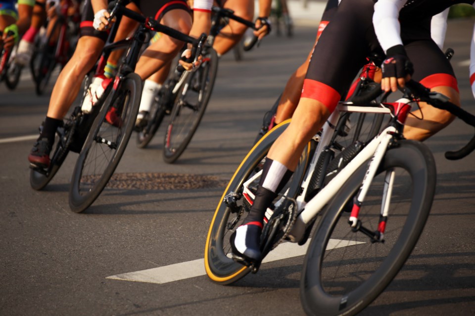 cycling AdobeStock_219908693