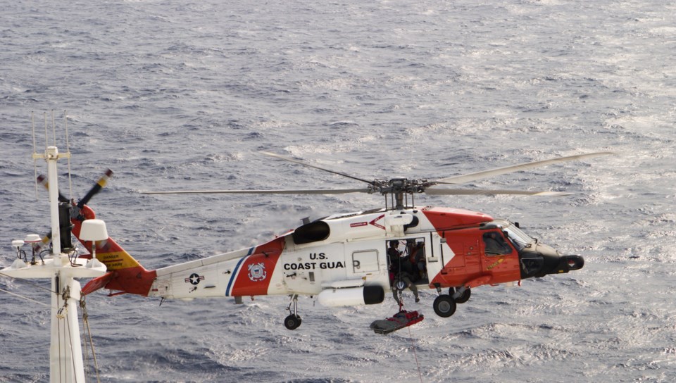 US Coast Guard helicopter1