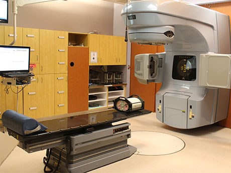 Linear-Accelerator-with-SABR-technology-Sept-30_Cropped