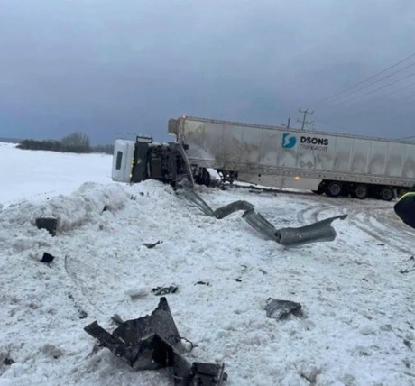 Thunder Bay ironworker witnesses transport collision on Highway 11.