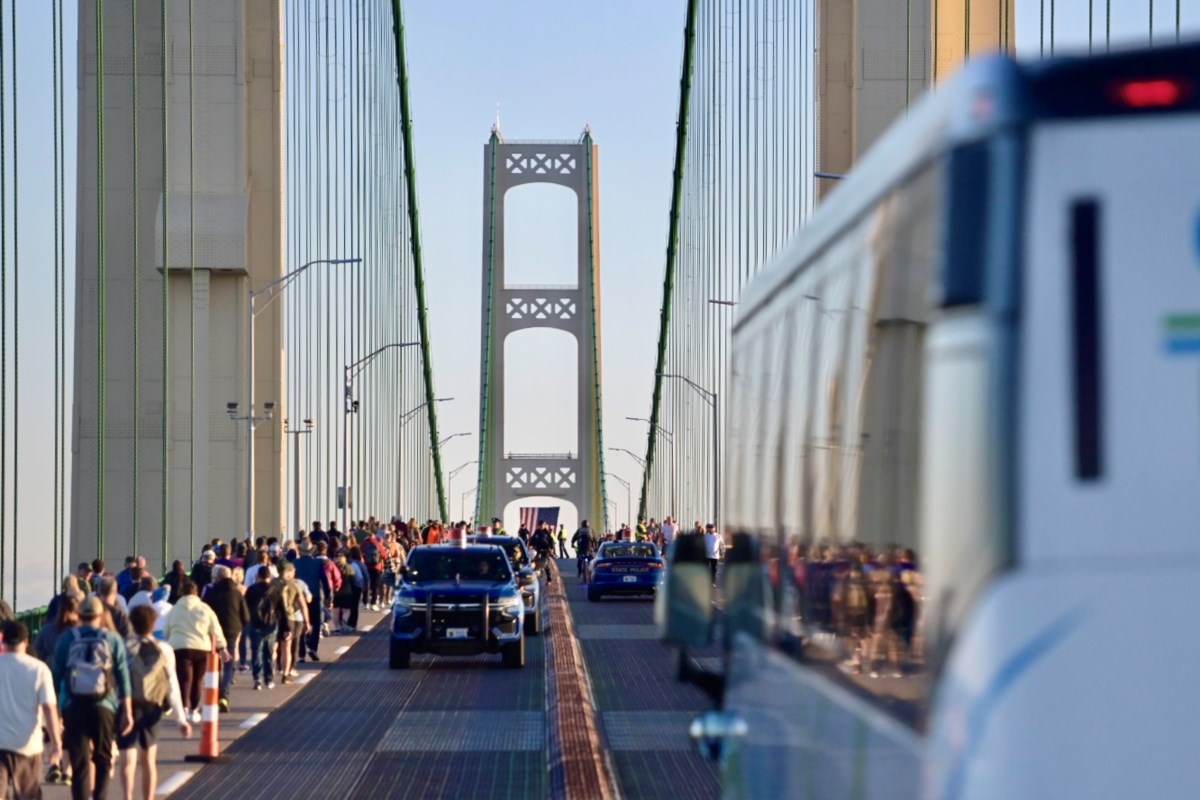 Heading to Michigan? Annual walk will close Mackinac Bridge on Monday