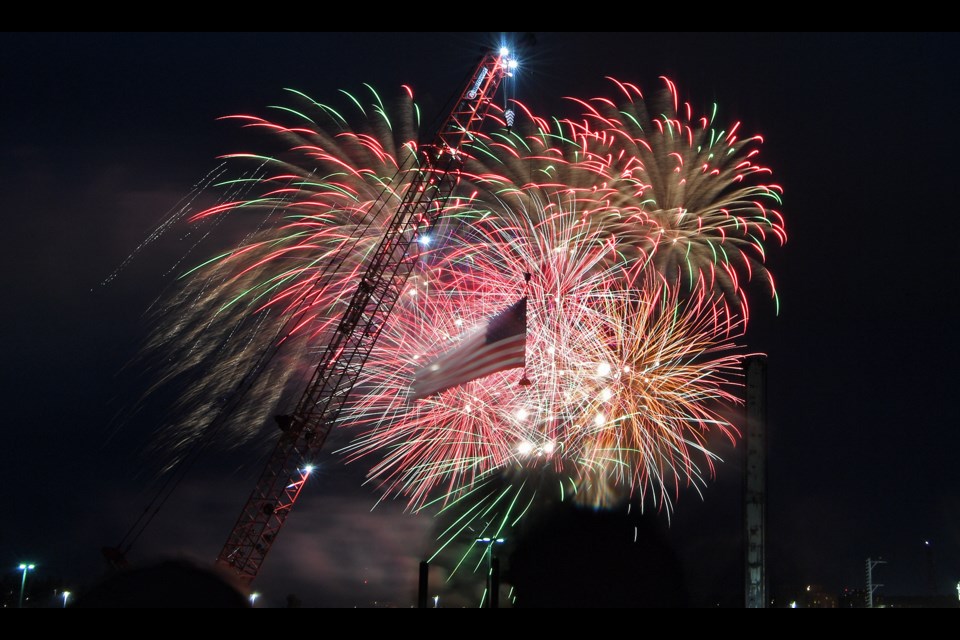 Sault Ste. Marie Mich. finishes July 4th with firework display  