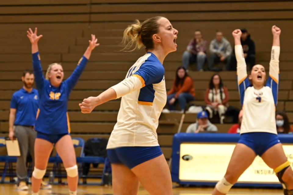 Lake State's women's volleyball team picked up a win over Purdue Northwest as part of Great Lake State weekend on Oct. 21, 2022.