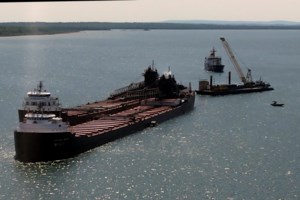 Grounded freighter ‘structurally sound,’ en route to Wisconsin