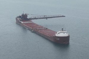 Freighter anchored in St. Marys River after report of 'vibrations'