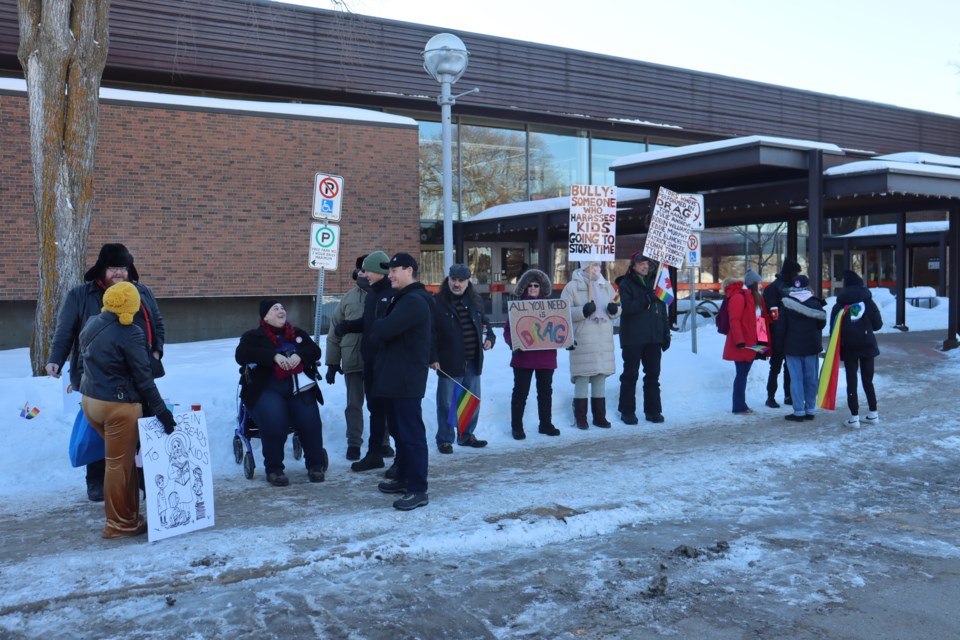 01-14-2023-dragstorytimebringsprideandprotesters-af-02