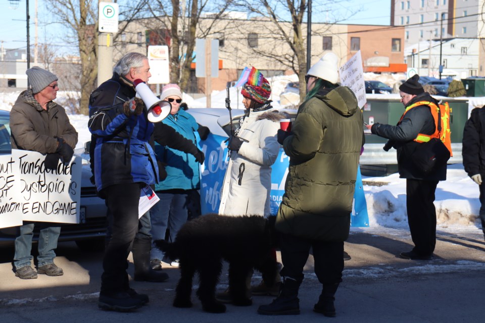 01-14-2023-dragstorytimebringsprideandprotesters-af-05