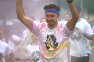 From colour runs to marathons: Community Strong race weekend pushes for mental health awareness