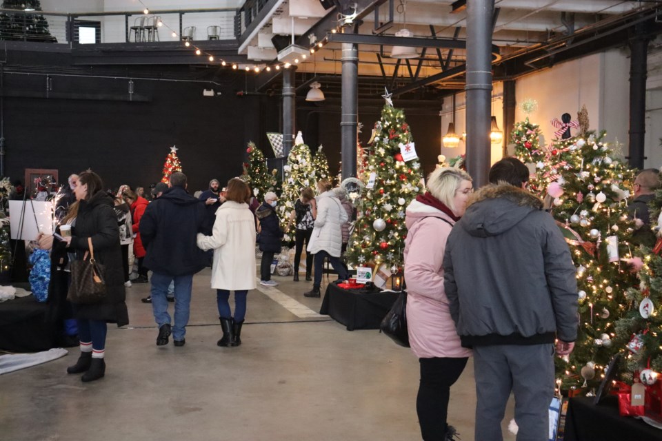 Locals came together at the Machine Shop for day three of Illuminate the Season with ARCH on Nov. 19, 2022. 