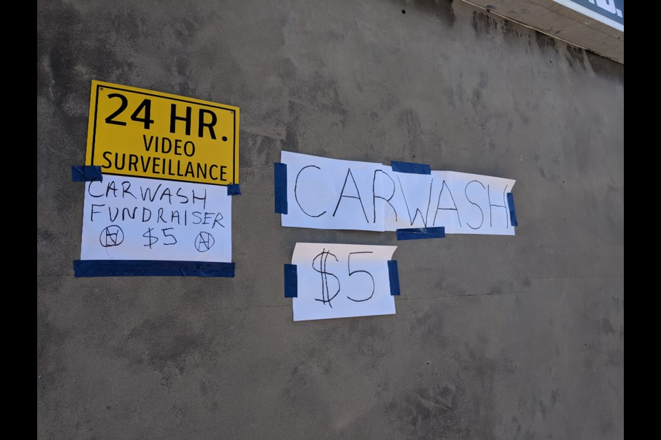 OH!NO Festival hosts a carwash fundraiser Saturday at the Petro Canada on Trunk and Boundary Rd.