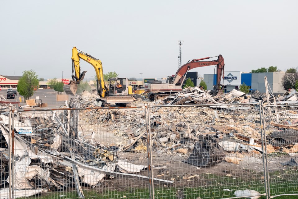 Demolition crews seen Tuesday morning at the former Pennington's retail store on Northern Avenue East at Gt. Northern Road. Prior to its time as a women's clothing store, the building served as the Sault STe. Marie location for the Red Lobster restaurant chain.