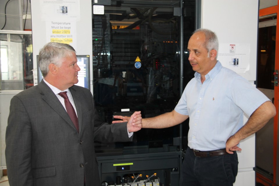 20170802-Terry Sheehan announcement at Heliene solar panel plant-DT