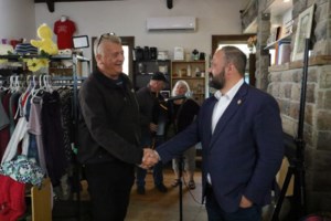 Helping Hands receives $39K grant from province for full-time employee