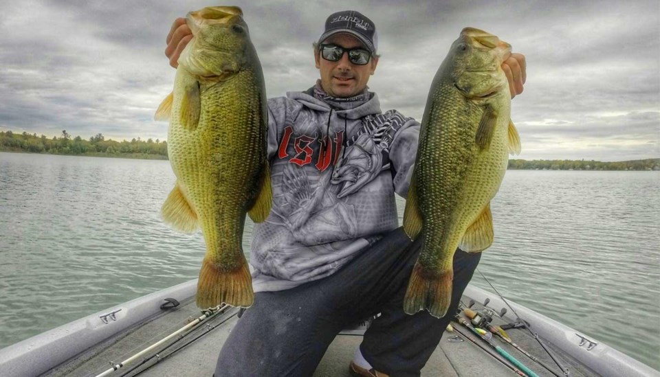 kevinking_smallmouthbass_leader