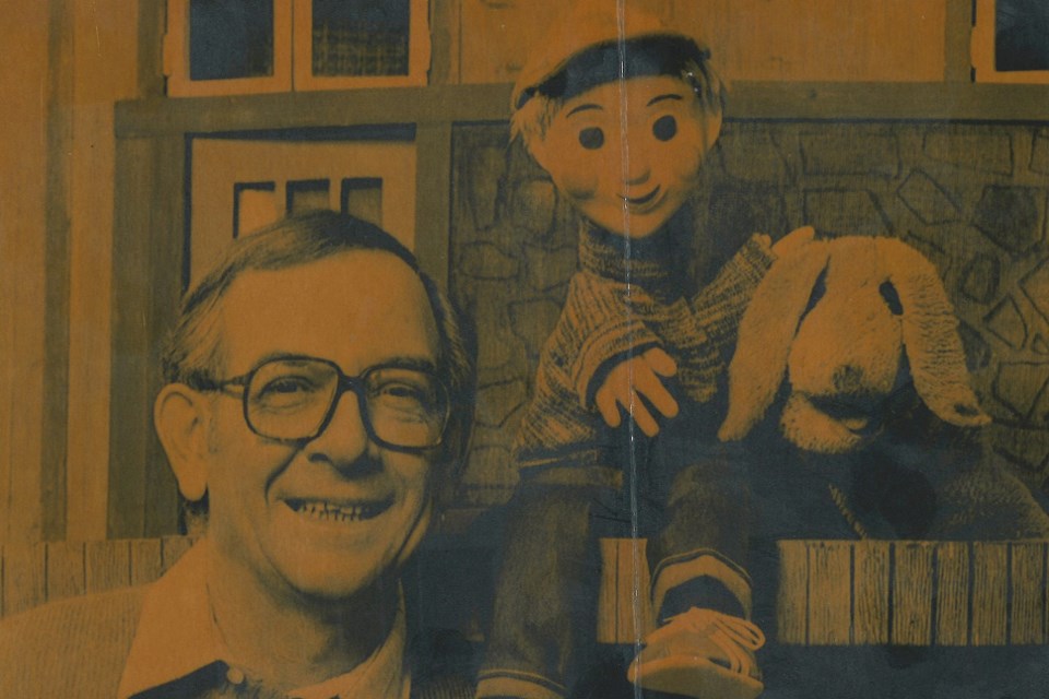 Ernie Coombs as Mr. Dressup with Casey and Finnegan.