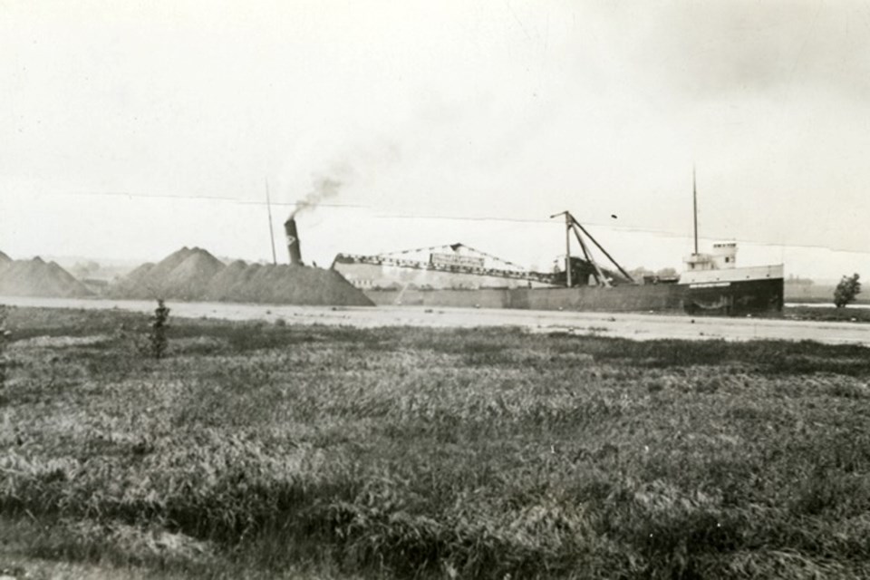 Unknown lake freighter.  While this is not a photo of the Freighter Saskatoon, it is similar to it.  The Freighter Saskatoon was a steam package vessel with a history of hauling grain.