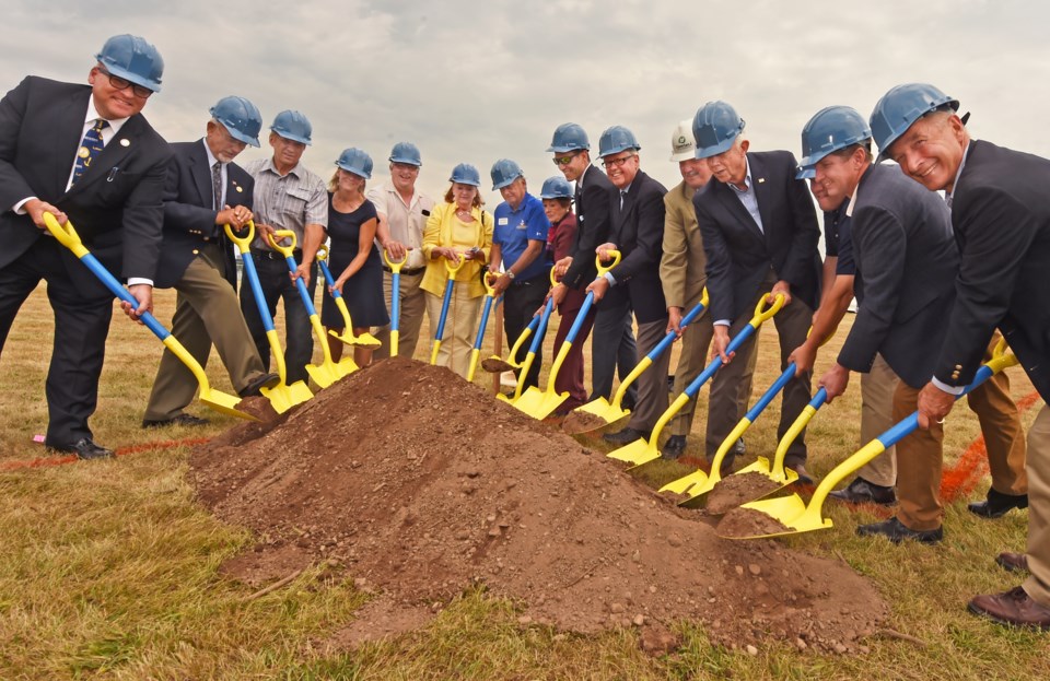 LSSUCFREGroundBreaking6683