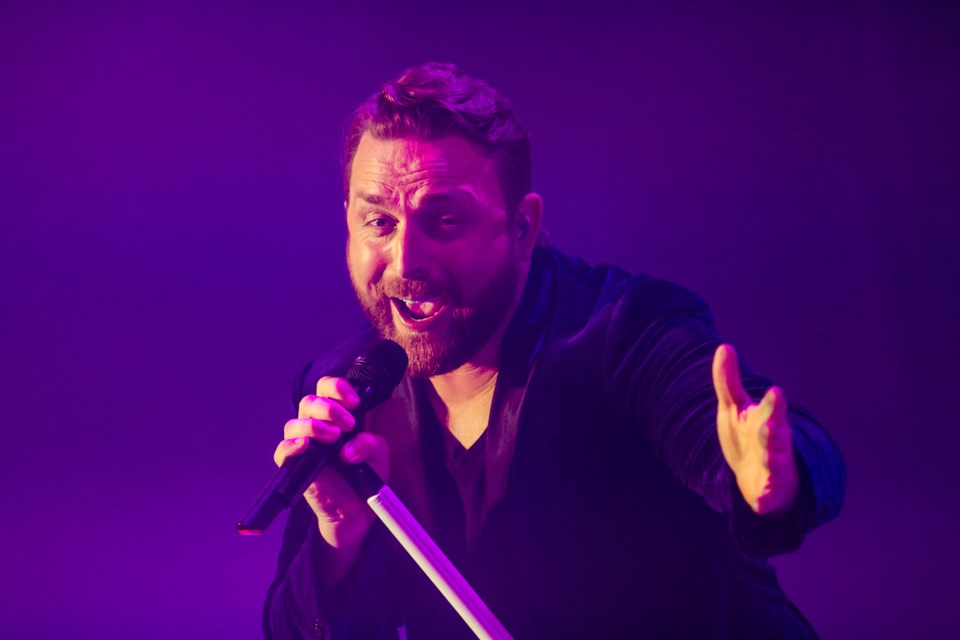 2018-03-29 Johnny Reid DMH-8