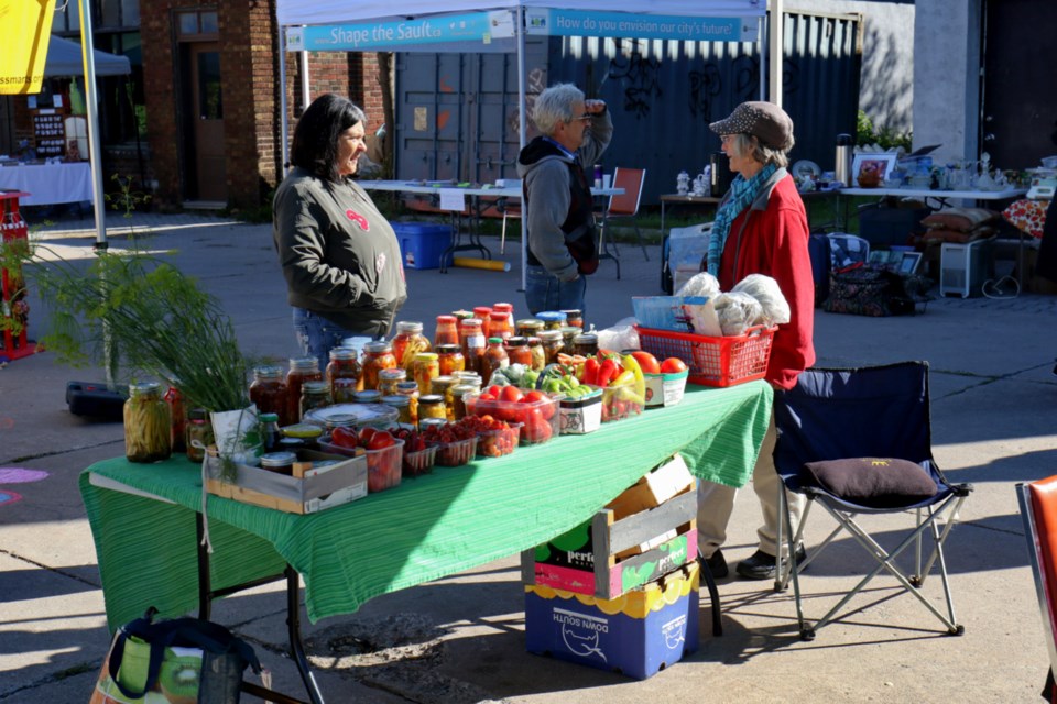 09-23-2018-JamesStreetFallMarketJH07