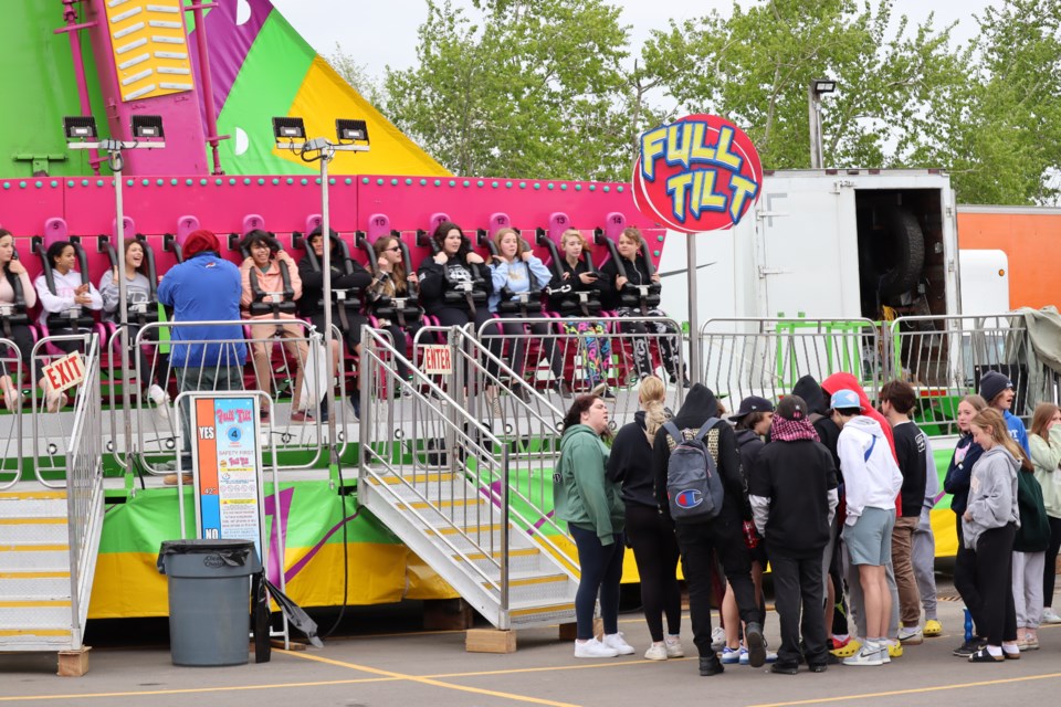 Hundreds of residents made their way to the annual Soo Pee Wee Carnival.