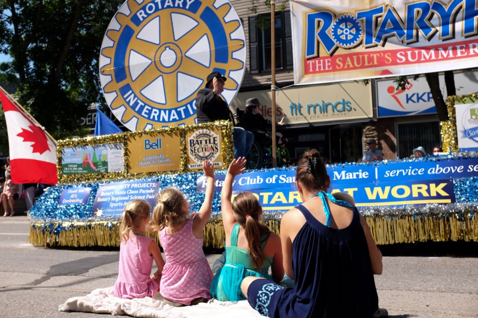 2016 - 07 - 16 - Rotary Fest Parade- Klassen-14
