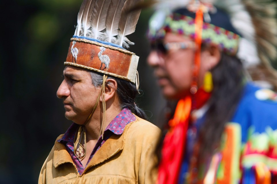 20130931 Chief Dean Sayers Pow Wow Batchewana First Nation KA