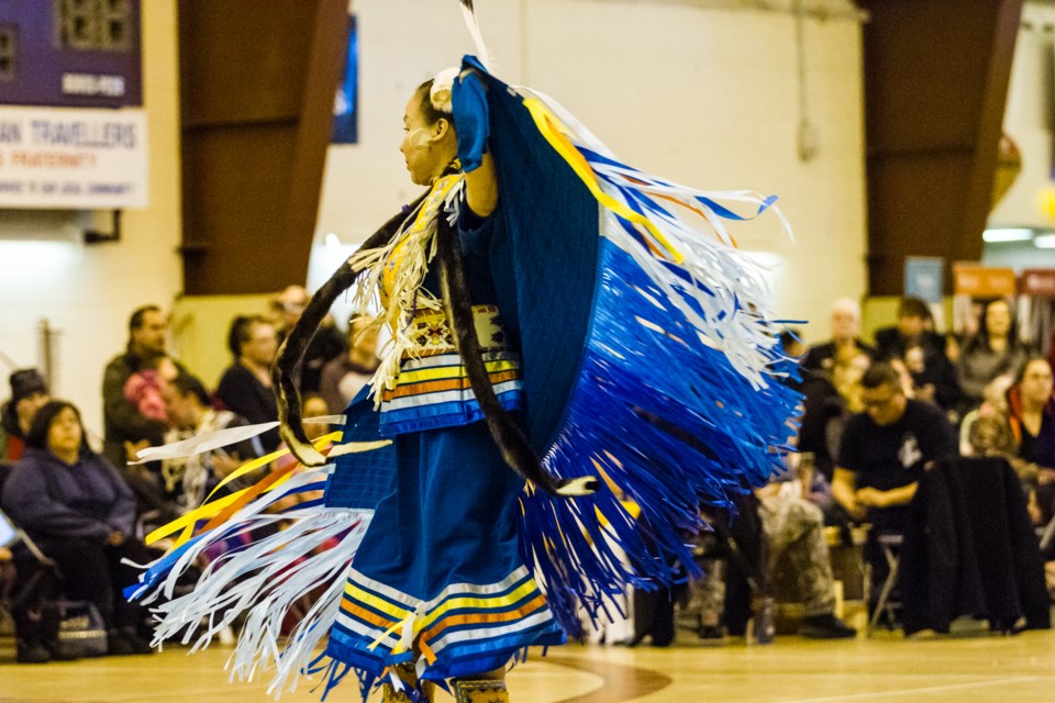 2019-03-02 Algoma U Pow Wow DMH-11