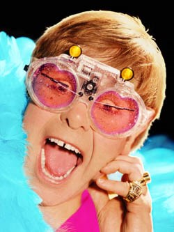 Elton_John_boa