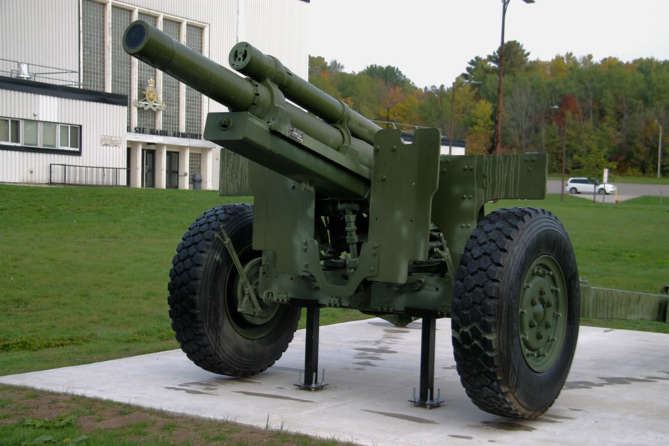 20191009-SooToday Great Stories armoury howitzer-DT