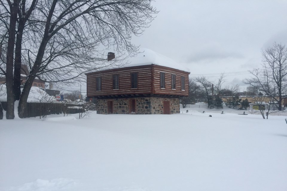 WinterClergueBlockhouse