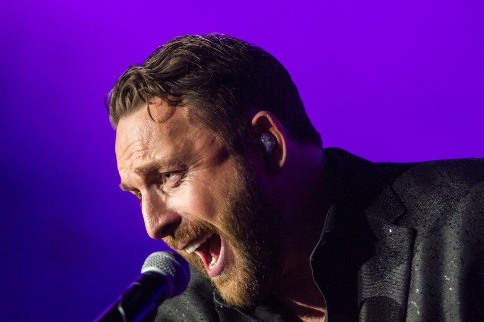 2016-03-09 Johnny Reid DMH Essar Anniversary