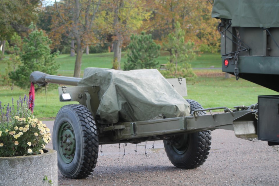 The 49th (Sault Ste. Marie) Field Regiment, Royal Canadian Artillery rolled into Bellevue Park for an exercise on Topsail Island and fired three blank 105mm rounds to mark the Royal Regiment of Canadian Artillery’s 150th Anniversary, Oct. 23, 2021. Darren Taylor/SooToday