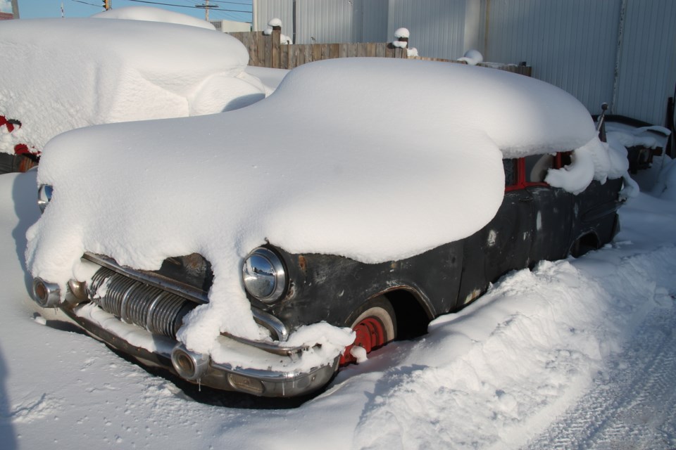 USED 2017-12-28-Good Morning Sault-old car in snow DT