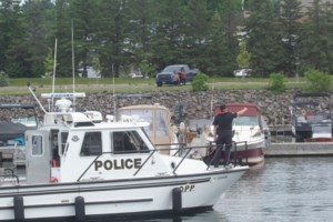 Large police presence at Bellevue Marina