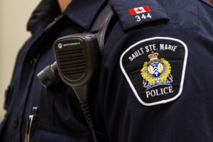 Sault Police cleared of wrongdoing in case of elderly man's broken finger