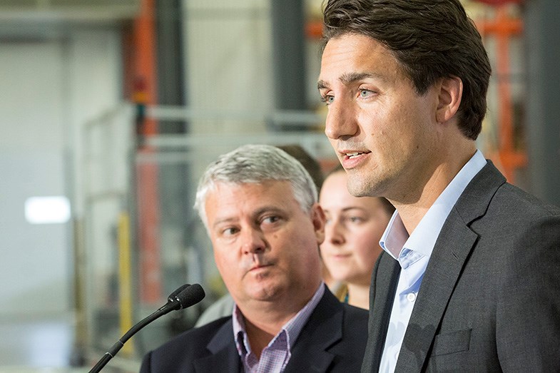 20150818 Justin Trudeau Terry Sheehan 1812