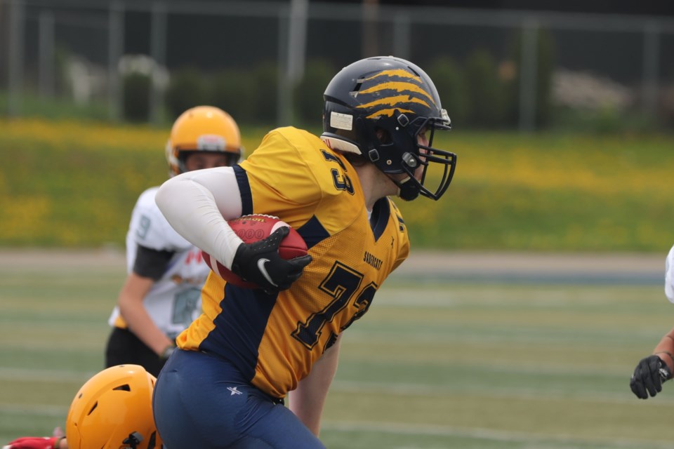 OSFL action between the Sault Sabercats JV team and the North Bay Bulldogs.