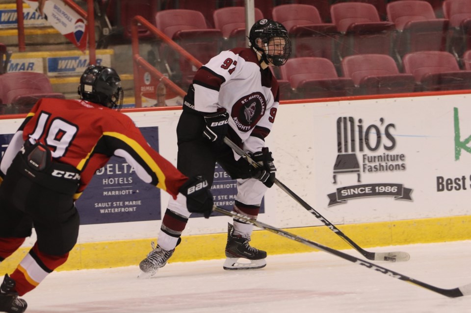 2020-01-05 High School Hockey BC (7)