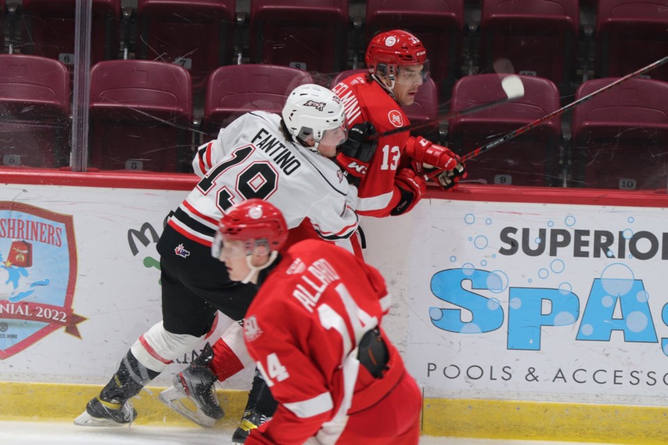 2022-01-15 Greyhounds vs. Owen Sound BC (3)