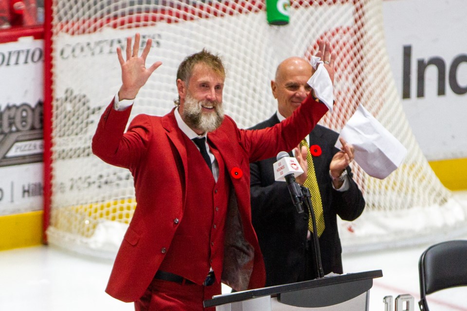 Joe Thornton addresses a packed house during his number retirement ceremony at the GFL Memorial Gardens on Saturday