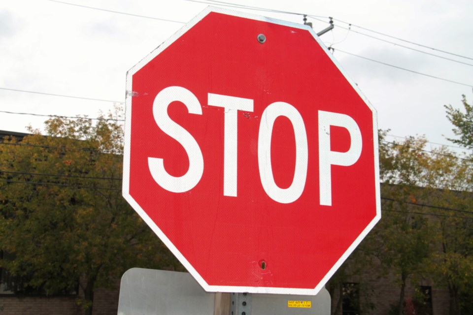 20200926-STOP sign summer stock-DT