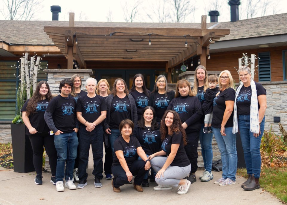 arch-shirt-group-pic