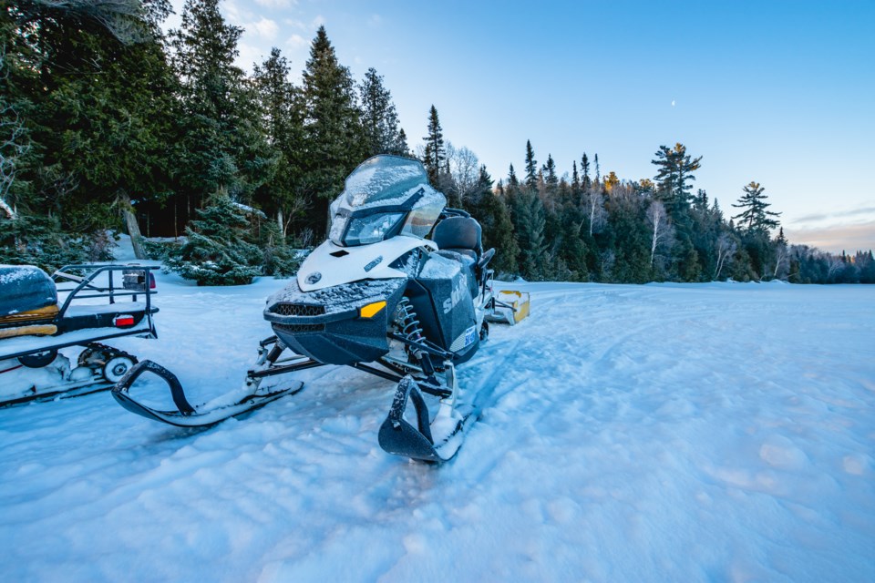 snowmobile-8597