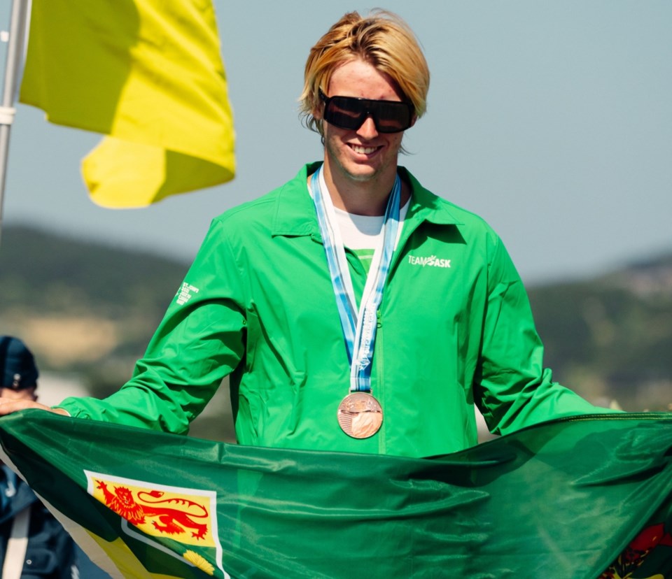 baer-kayak-bronze