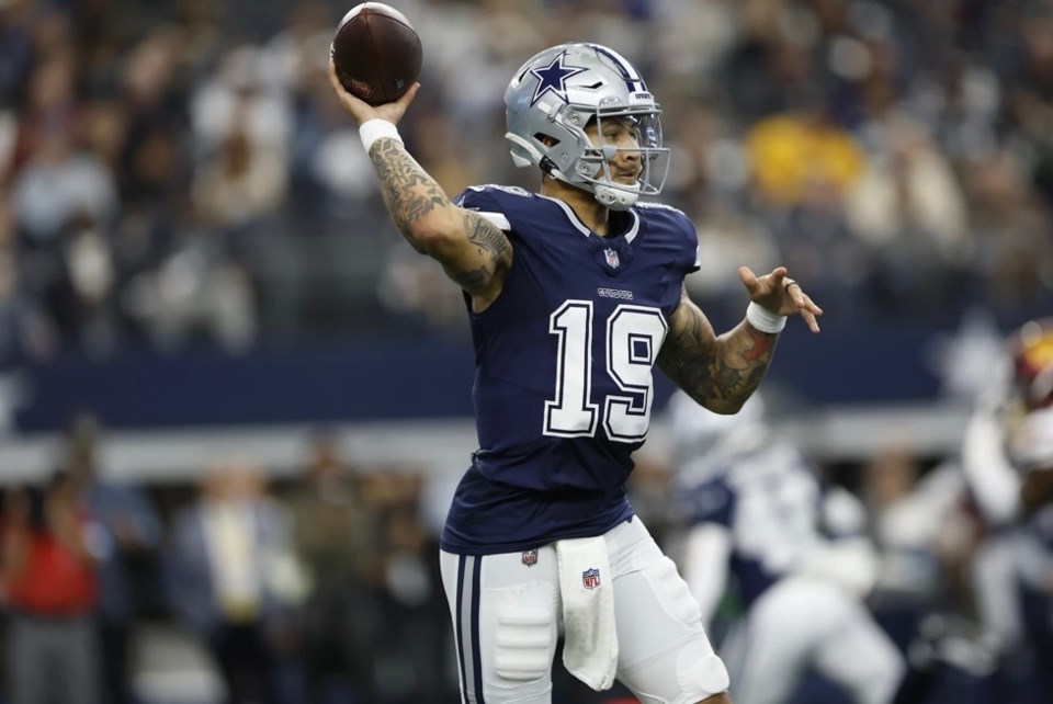 trey-lance-throwing