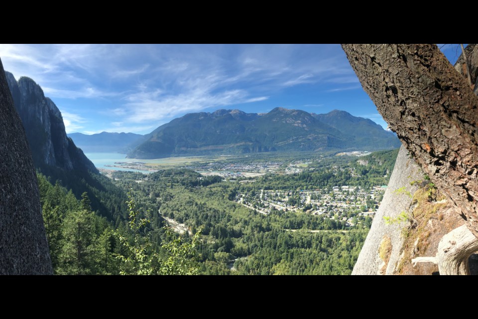 View from Slhanay: To the left, a view of the Stawamus Chief, and the residential Valleycliffe neighbourhood.